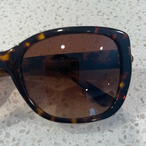 Tory Burch Tortoiseshell Sunglasses with Case - Picture 5 of 9